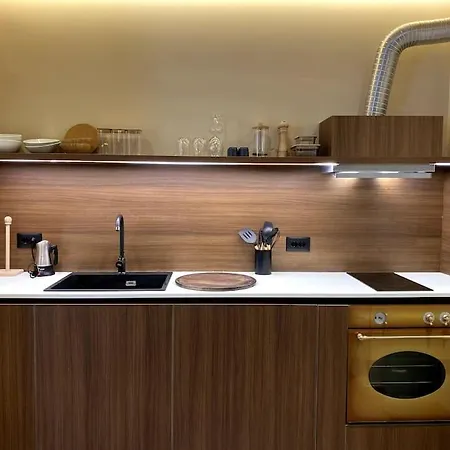 Amary's * Τίρανα